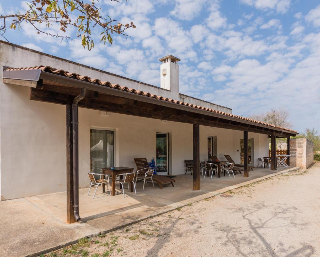 Cottage A 5 Minuti Dal Mare ナルド エクステリア 写真