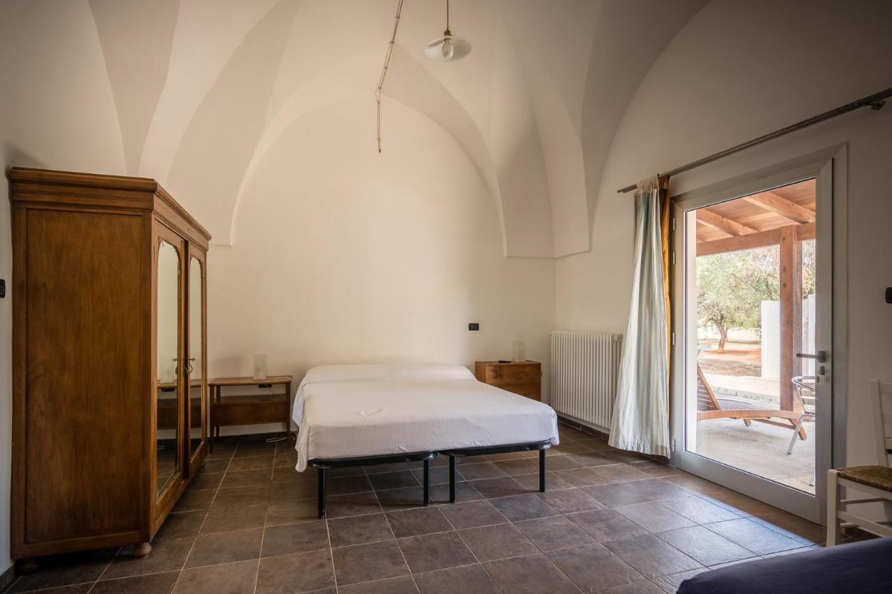Cottage A 5 Minuti Dal Mare ナルド エクステリア 写真