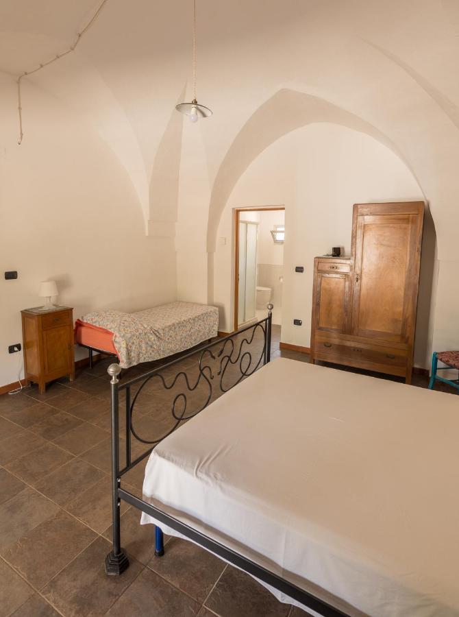 Cottage A 5 Minuti Dal Mare ナルド エクステリア 写真