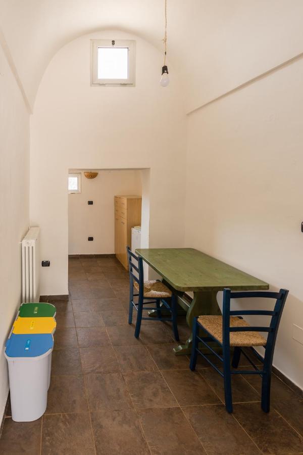 Cottage A 5 Minuti Dal Mare ナルド エクステリア 写真