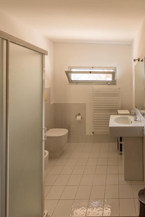 Cottage A 5 Minuti Dal Mare ナルド エクステリア 写真